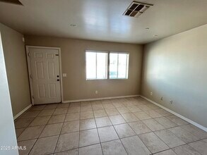 17402 N 19th Ave in Phoenix, AZ - Building Photo - Building Photo