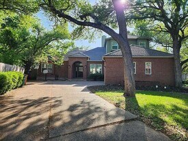 7203 Desert Rose Cove in Austin, TX - Building Photo