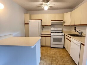 27 Northill St, Unit 3Z in Stamford, CT - Building Photo - Building Photo