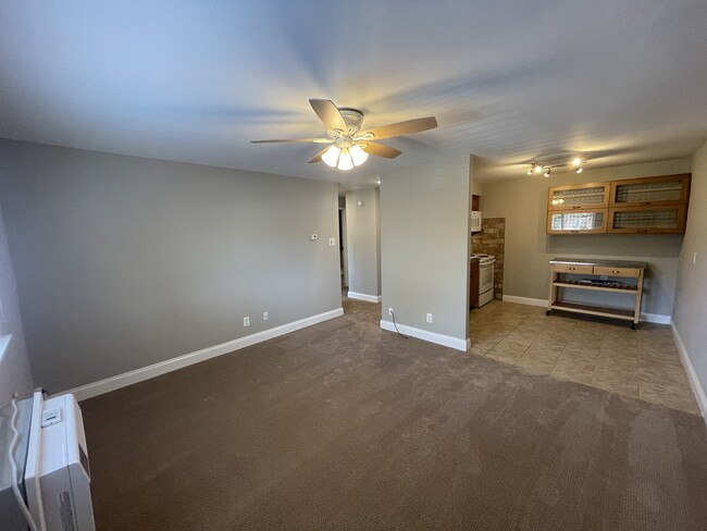 Marimont Apartments in Drexel Hill, PA - Foto de edificio - Building Photo