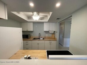 8522 N Atlantic Ave in Cape Canaveral, FL - Building Photo - Building Photo