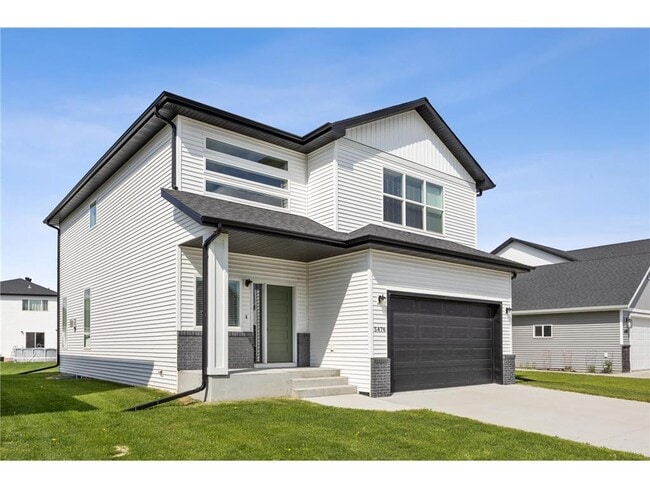 5476 Lori Ln W in West Fargo, ND - Building Photo - Building Photo