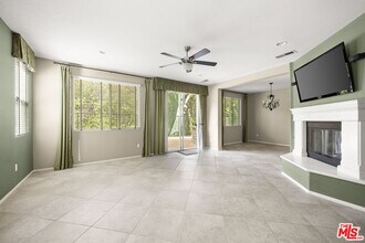 631 Clearwater Creek Dr in Thousand Oaks, CA - Building Photo - Building Photo