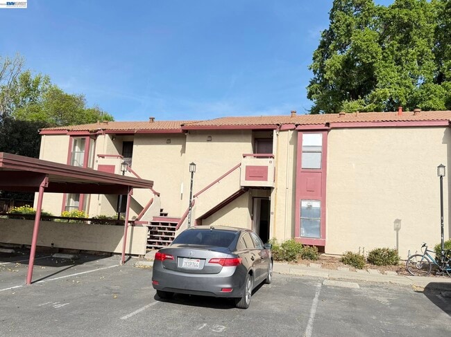 property at 1391 Monument Blvd