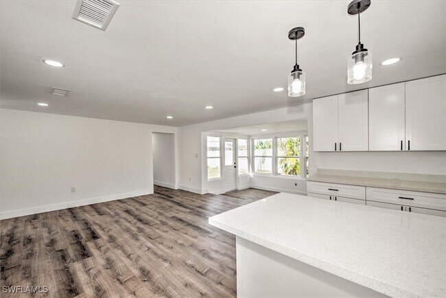 160 Francis Dr NE in Port Charlotte, FL - Building Photo - Building Photo