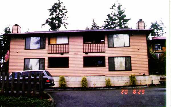 24206 26th Pl S in Seattle, WA - Building Photo