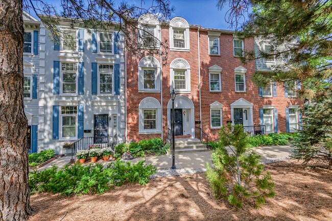 property at 487 Josephine St