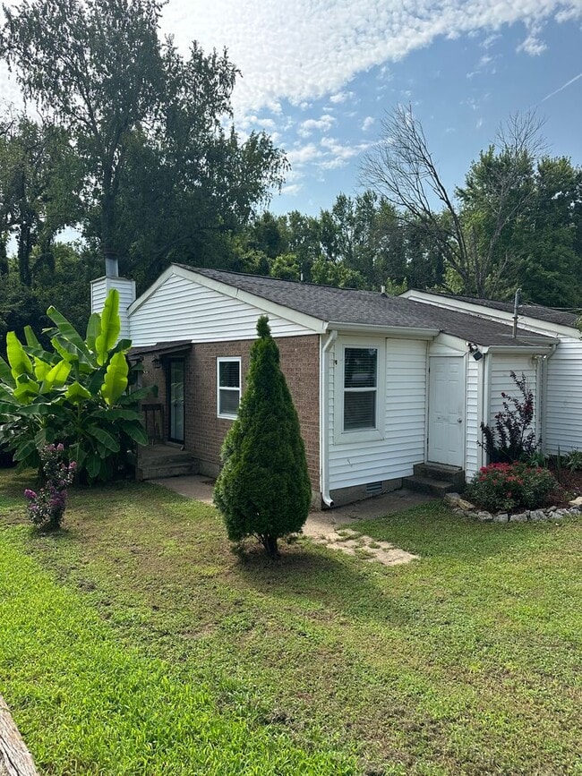 property at 4630 Woodside Dr