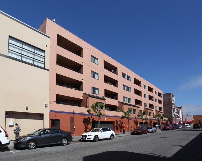 Mission Plaza Apartments in San Francisco, CA - Building Photo - Building Photo