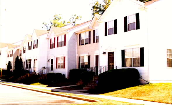 1939-1951 Fort Monroe Ct in Dumfries, VA - Building Photo - Building Photo