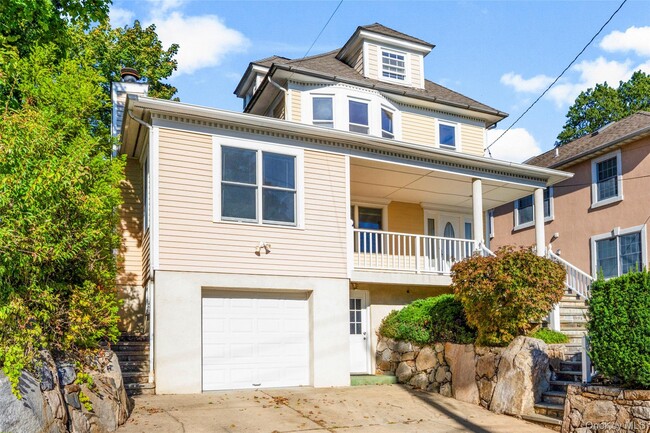 property at 59 Oak St