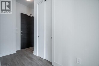 212 King William St in Hamilton, ON - Building Photo - Building Photo