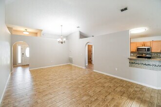 3705 Iceni Court in Middleburg, FL - Foto de edificio - Building Photo