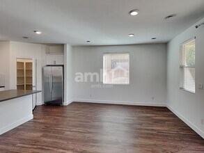 9123 Taft Point Ct, Unit 5061-3E in Las Vegas, NV - Foto de edificio - Building Photo