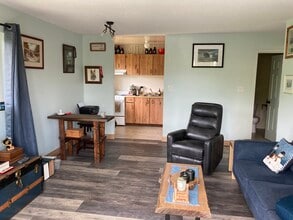 2515 Alexander St in Duncan, BC - Building Photo - Building Photo