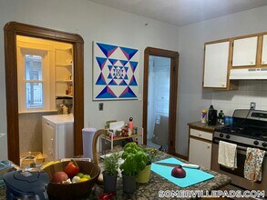 66 Simpson Ave in Somerville, MA - Building Photo - Building Photo