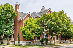 1433 Alexis-Nihon Boul in St. Laurent, QC - Building Photo