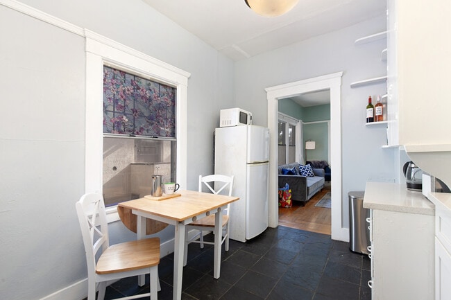 1421 29th St in San Diego, CA - Foto de edificio - Building Photo