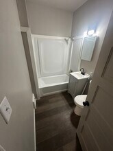 1450 N 48th St, Unit 1450 in Milwaukee, WI - Foto de edificio - Building Photo