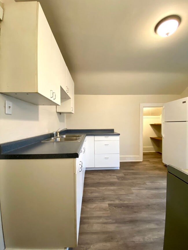 property at 808 Cherry St