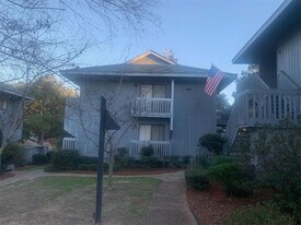 213 Golf Terrace in Daphne, AL - Building Photo