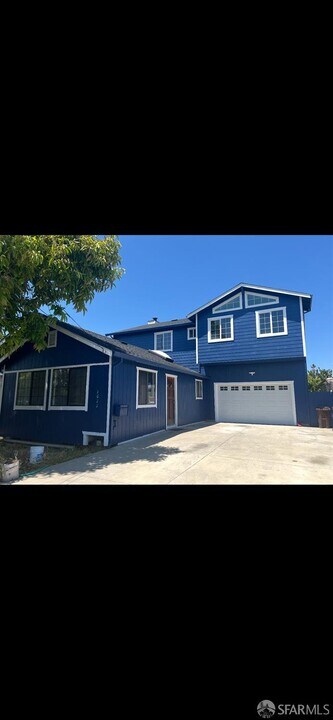 1011 Trenton Blvd in San Pablo, CA - Building Photo