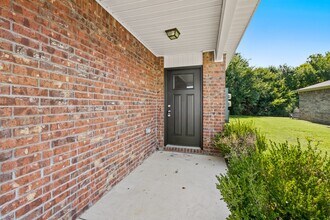 265 E Anabranch Ct in Farmington, AR - Building Photo - Building Photo