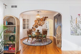 2645 N 69th St, Unit Upper in Wauwatosa, WI - Building Photo