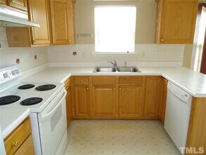 2306 Nutting Ln in Apex, NC - Building Photo - Building Photo