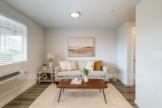 2564 Hawthorne St in Forest Grove, OR - Building Photo - Building Photo