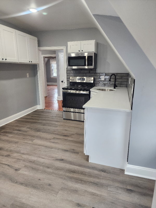 380 Vernon Rd, Unit 5 in Philadelphia, PA - Building Photo - Building Photo