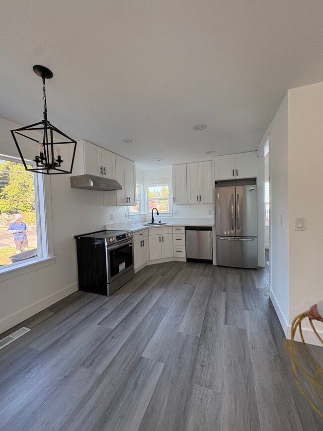 1435 S 128th St in Burien, WA - Foto de edificio - Building Photo