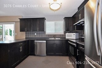3076 Charles Ct in Abbotsford, BC - Building Photo - Building Photo