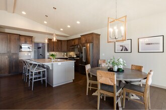 7104 S Pheasant Ridge Dr in Spokane, WA - Building Photo - Building Photo