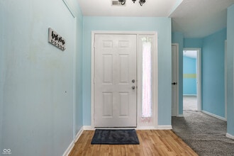 9653 Aberdeen Ct in Fishers, IN - Building Photo - Building Photo