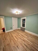 5 Pleasant St, Unit 3 in Waterville, ME - Foto de edificio - Building Photo