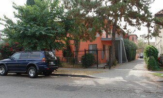 14252 Delano St in Van Nuys, CA - Building Photo