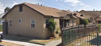1534 W 36th St in Los Angeles, CA - Building Photo