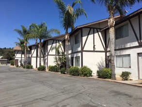 1501 - 1509 Mt. Vernon Avenue in Bakersfield, CA - Building Photo - Other