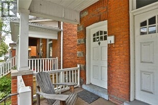 89 Burris St in Hamilton, ON - Building Photo