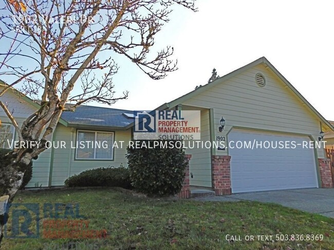 1902 Valeri Dr in Newberg, OR - Building Photo - Building Photo
