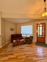 2058 NW Pinot Ct in Bend, OR - Building Photo - Building Photo