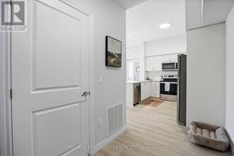 70 Dean Ave in Barrie, ON - Building Photo - Building Photo