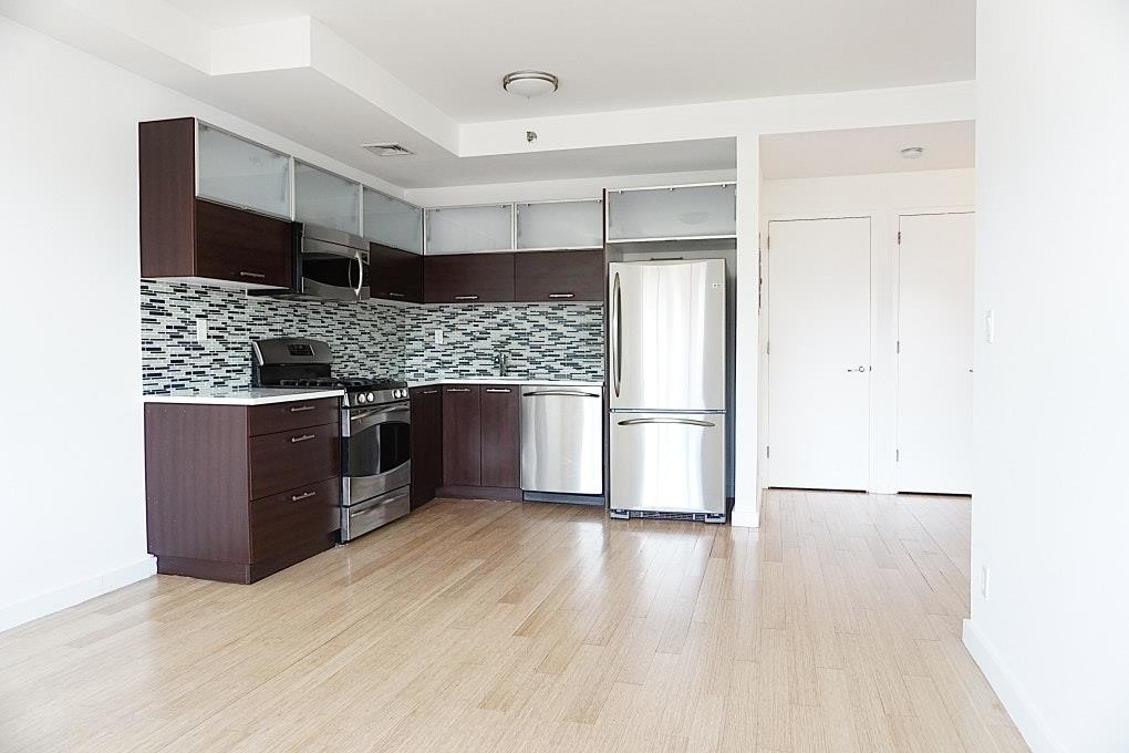 353 E 104th St in New York, NY - Building Photo