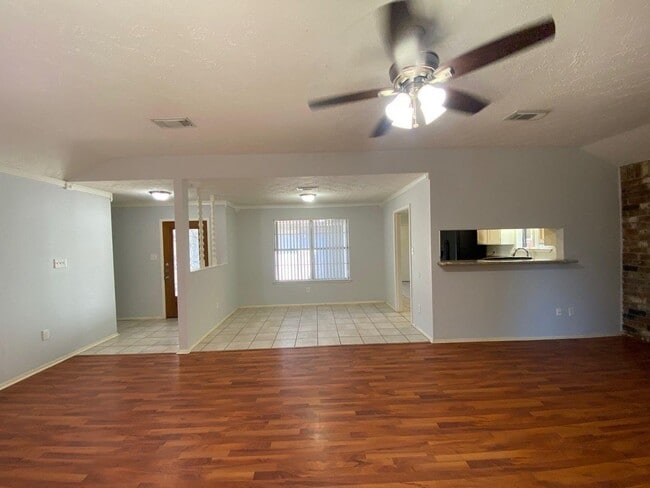 6406 Brookgate Dr in Spring, TX - Building Photo - Building Photo