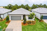 373 SE Filoli Dr in Port St. Lucie, FL - Building Photo - Building Photo