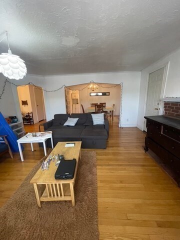 275 Tappan St, Unit 2 in Brookline, MA - Building Photo - Building Photo