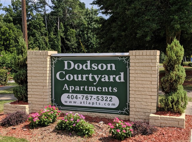 Dodson Courtyard Apartments in East Point, GA - Building Photo - Building Photo