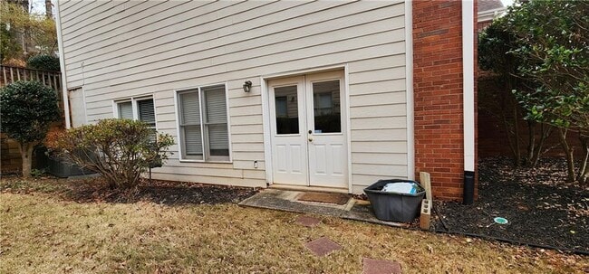 2130 Woods River Ln in Duluth, GA - Building Photo - Building Photo