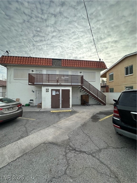 property at 818 S 7th St